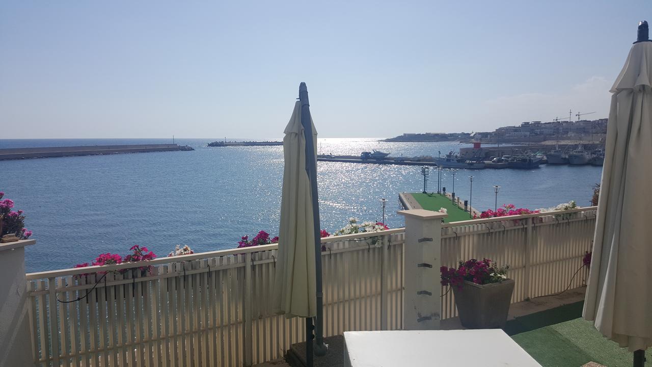 B&B La Baia Sea Rooms Bisceglie Exterior foto