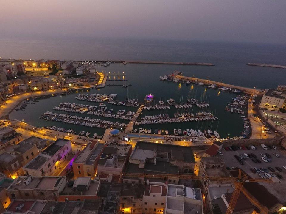 B&B La Baia Sea Rooms Bisceglie Exterior foto