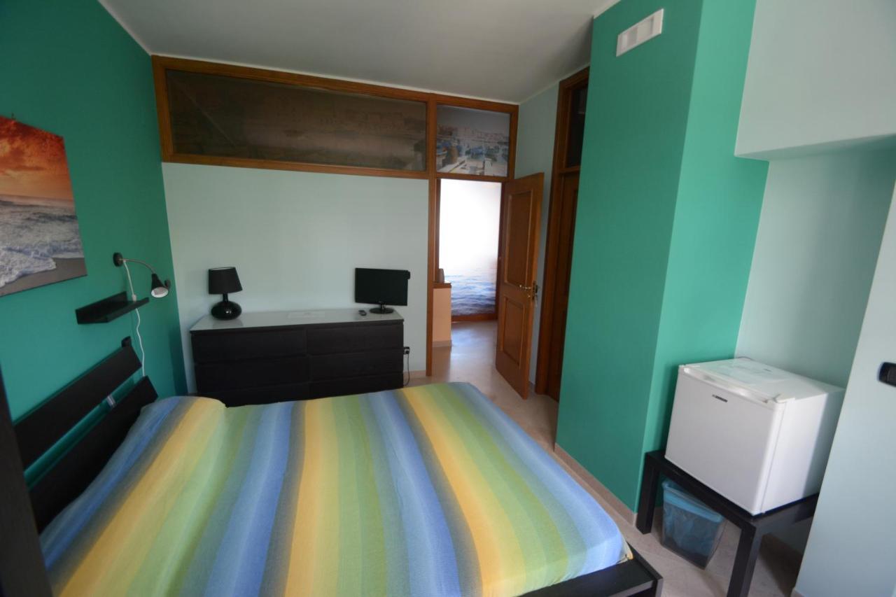 B&B La Baia Sea Rooms Bisceglie Exterior foto